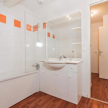 2 Pieces Pour 4 Avec Piscine, Proche Saint-lary-soulan Et Navette Telecabine - Fr-1-504-272 Apartment *